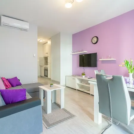 Lavanda - New Apartamento